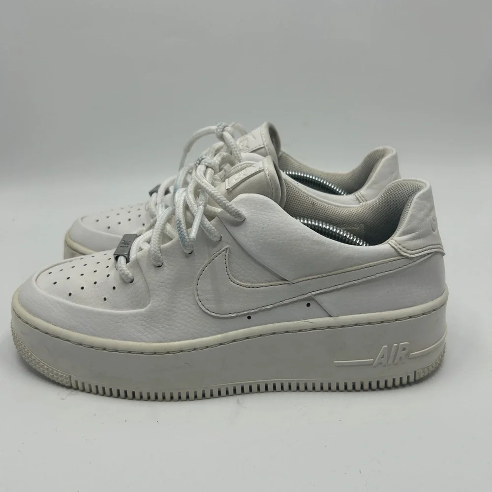 Nike Air Force 1’s Women's White Sneakers Size 7.5 - Picture 1 of 6